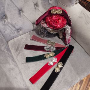 Handgefertigte Stretch Samtgürtel in vielen Farben